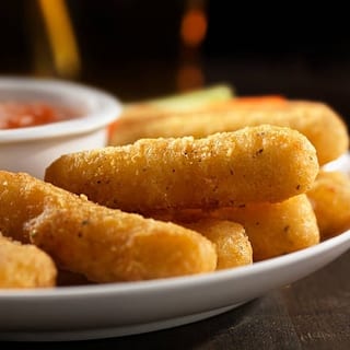 Mozzarella Cheese Sticks (6)
